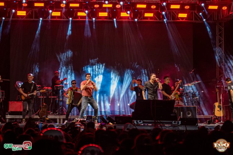 Danilo e Davi, Sinho Ferrary e Kaelzinho Ferraz agitam a terceira noite da Expo Teixeira 2025 189