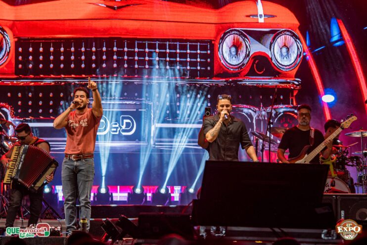 Danilo e Davi, Sinho Ferrary e Kaelzinho Ferraz agitam a terceira noite da Expo Teixeira 2025 192