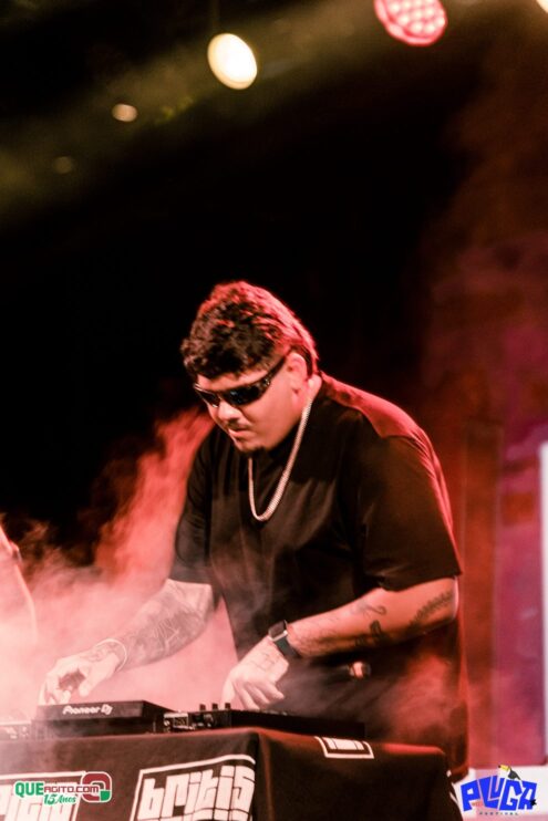 DSC_7907 MC Cabelinho encerra o Pluga Week Festival 2025 com show eletrizante em Porto Seguro 213