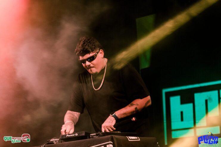 DSC_7918 MC Cabelinho encerra o Pluga Week Festival 2025 com show eletrizante em Porto Seguro 220