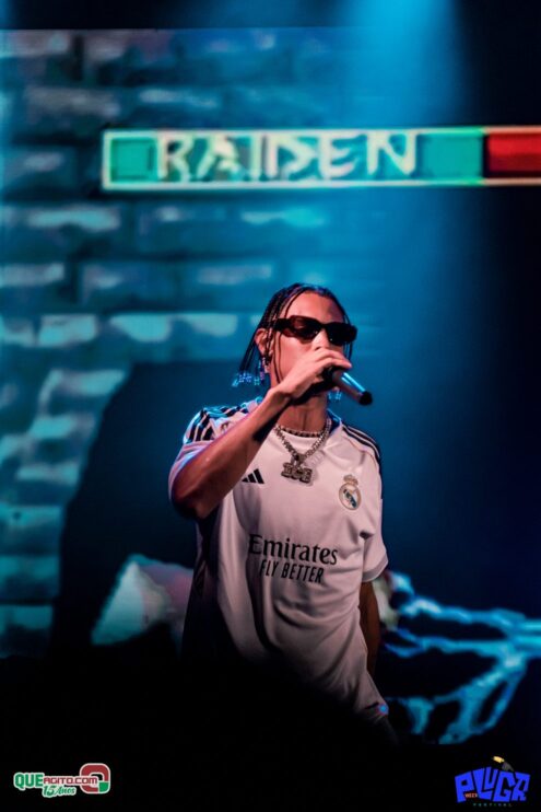 DSC_8400 MC Cabelinho encerra o Pluga Week Festival 2025 com show eletrizante em Porto Seguro 800