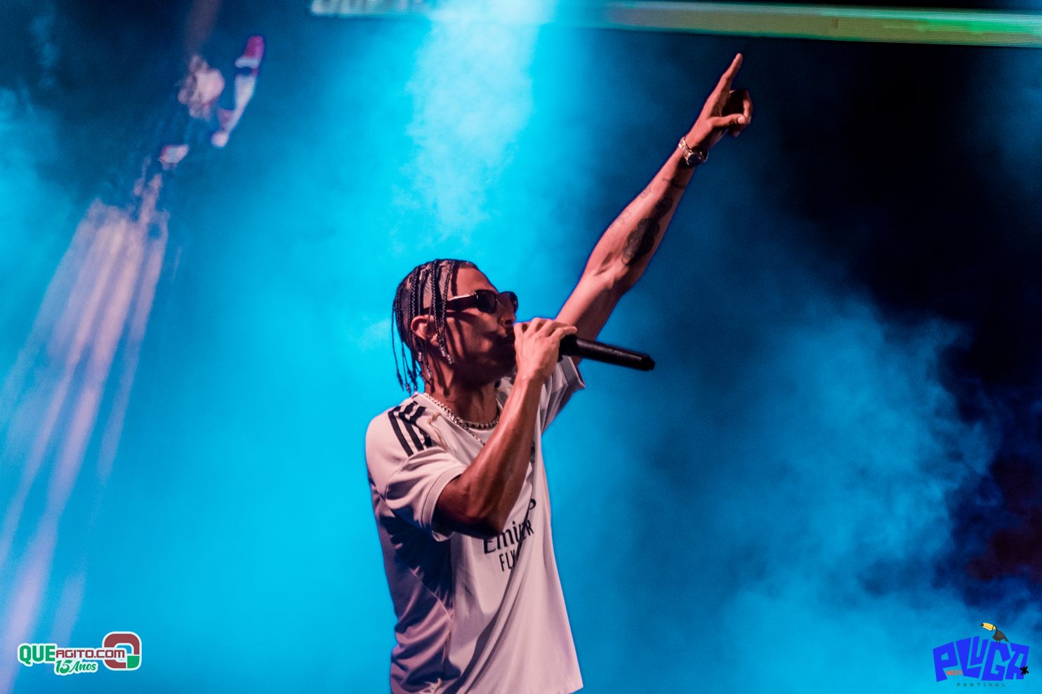 MC Cabelinho encerra o Pluga Week Festival 2025 com show eletrizante em Porto Seguro 9