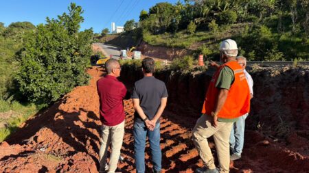 Obras da Prefeitura na ciclovia do Anel Viário seguem em ritmo acelerado e vem novidade: projeto será ampliado para 18 km Obras da Prefeitura na ciclovia do Anel Viário seguem em ritmo acelerado e vem novidade: projeto será ampliado para 18 km 5