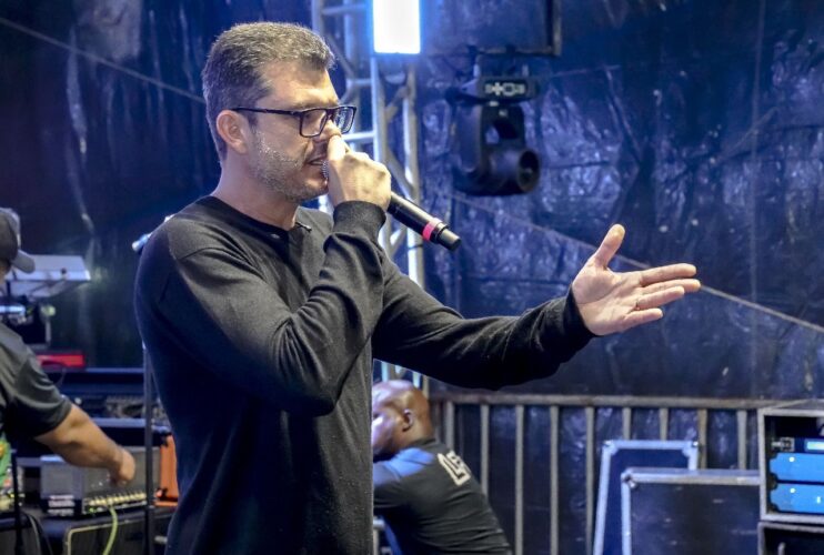 Fé, adoração e avivamento marcam o encerramento da Semana da Cultura Evangélica em Porto Seguro com show de Fernandinho 16