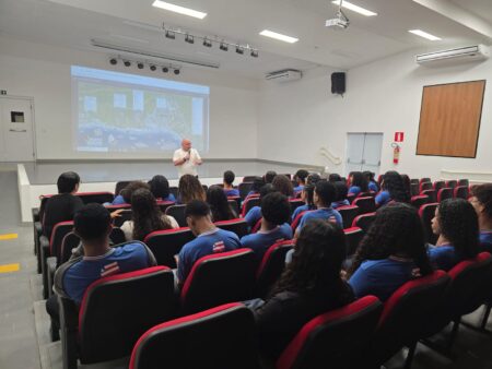 Estudantes de Guia de Turismo vivenciam experiências e aprendizados sobre Porto Seguro Estudantes de Guia de Turismo vivenciam experiências e aprendizados sobre Porto Seguro 9