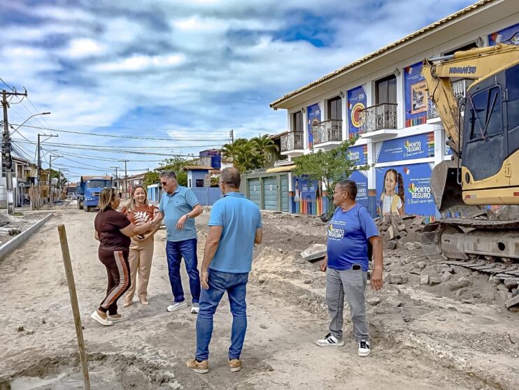 Imagem do WhatsApp de 2025-10-07 à(s) 18.43.01_851d884a Prefeito Jânio Natal visita obras da Rua Pero Vaz de Caminha e da ciclovia no Anel Viário 28