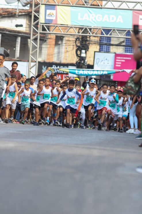 Imagem do WhatsApp de 2025-10-13 à(s) 16.57.01_7f93ffd0 Esporte, alegria e solidariedade na 2ª Corrida Infantujuvenil do Baianão 14