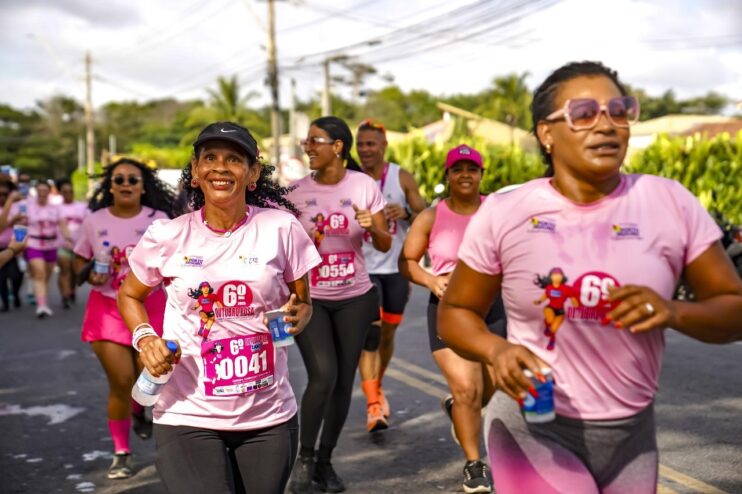 Porto Seguro se veste de rosa em ação pelo combate ao câncer de mama 25