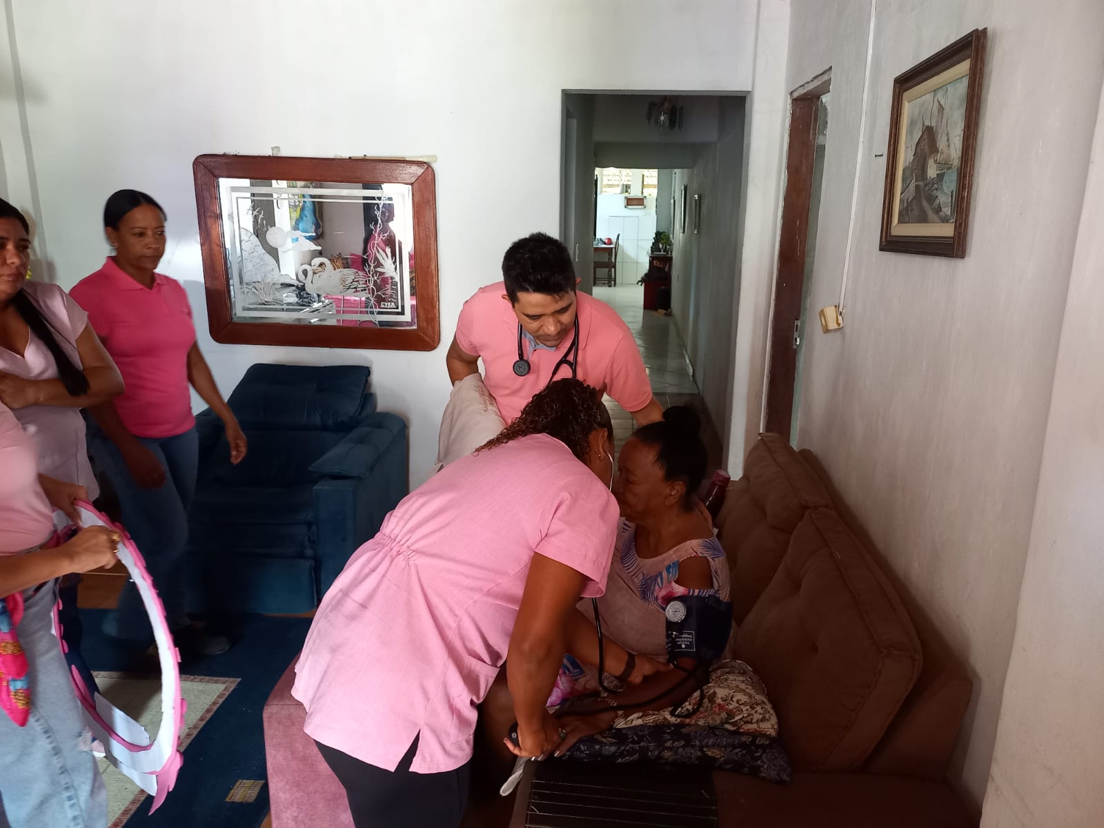 Equipe do Programa Melhor em Casa realiza ação especial do Outubro Rosa com carinho e compromisso com a vida 6