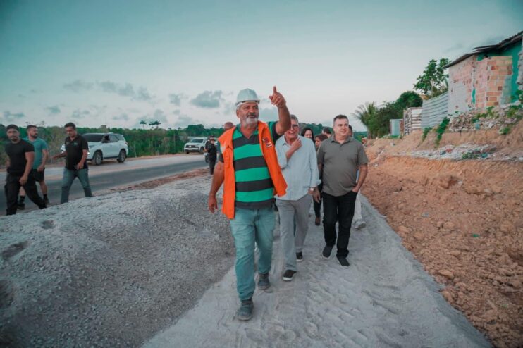 Jânio Natal acompanha avanços nas obras de infraestrutura pela cidade 21
