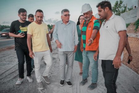 Jânio Natal acompanha avanços nas obras de infraestrutura pela cidade 12