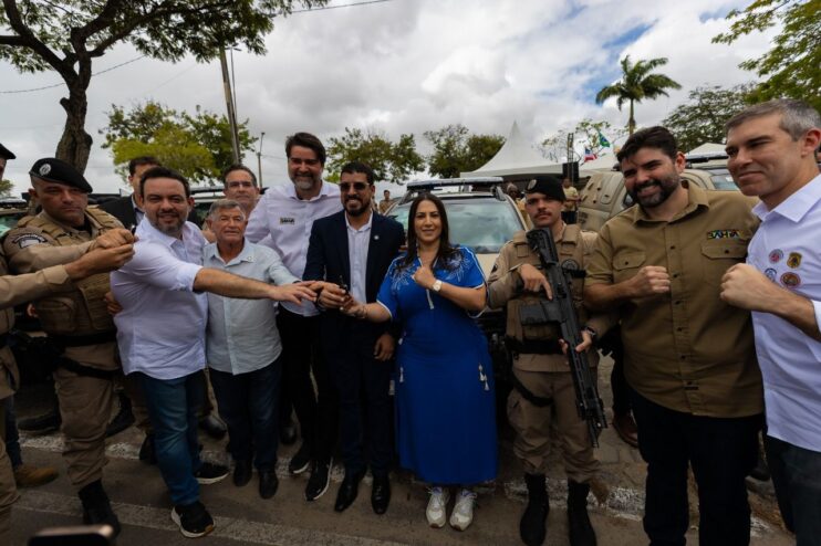 Governo do Estado entrega novos equipamentos e reforça serviços em Teixeira de Freitas 19