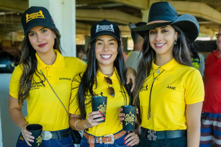 Cavalgada do Rancho Guimarães 2025 reúne tradição e muita festa em Ilhéus 10