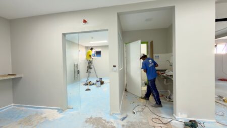 Prefeitura de Eunápolis moderniza Hospital Geral e inaugura nova fase na saúde pública do município Prefeitura de Eunápolis moderniza Hospital Geral e inaugura nova fase na saúde pública do município 11