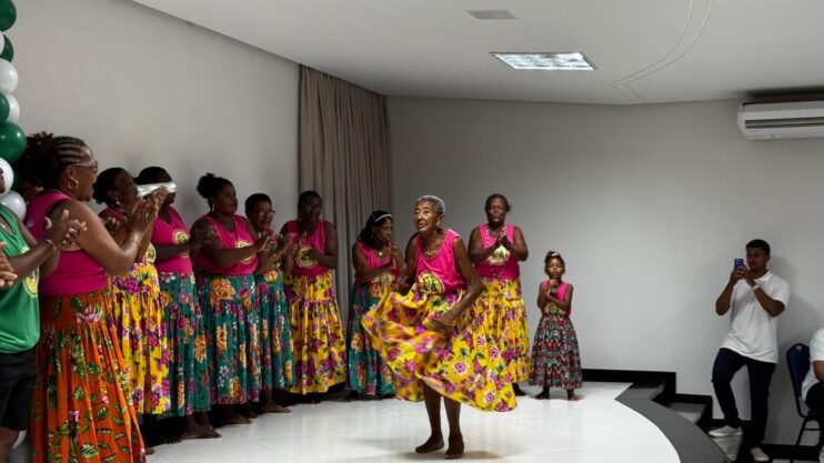 Eunápolis sediou cerimônia de concessão do Selo SIM CONDESC que beneficia a agroindústria local 12