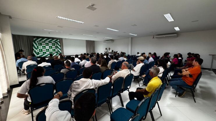 Eunápolis sediou cerimônia de concessão do Selo SIM CONDESC que beneficia a agroindústria local 10