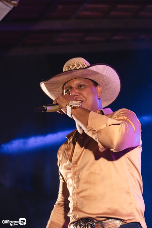 Vall Sylva agita a noite de sexta-feira na Ilha de Guriri com show inesquecível 8