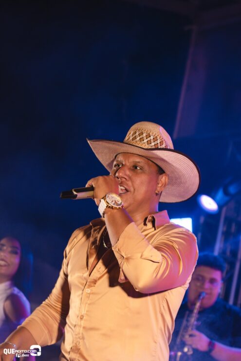 Vall Sylva agita a noite de sexta-feira na Ilha de Guriri com show inesquecível 9