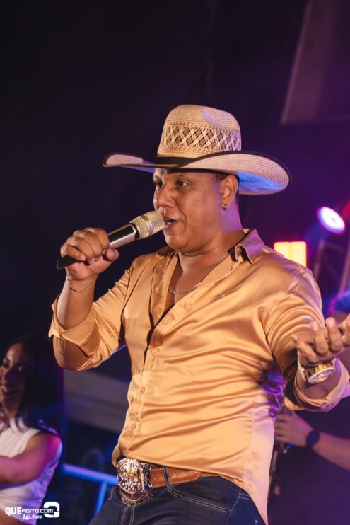 Vall Sylva agita a noite de sexta-feira na Ilha de Guriri com show inesquecível 11