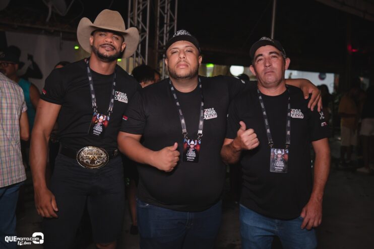 Vall Sylva agita a noite de sexta-feira na Ilha de Guriri com show inesquecível 44