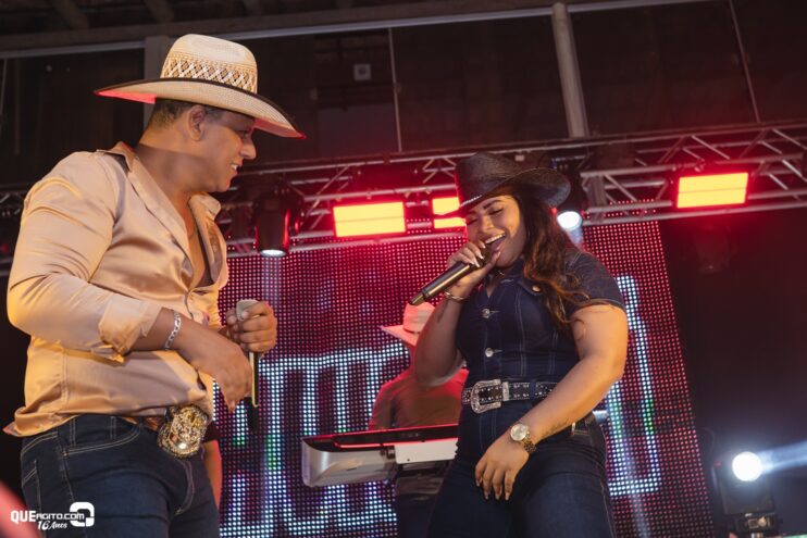 Vall Sylva agita a noite de sexta-feira na Ilha de Guriri com show inesquecível 45