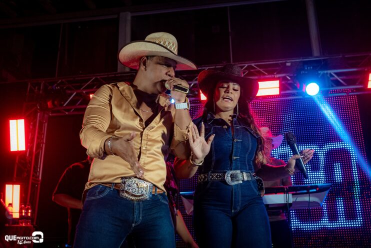 Vall Sylva agita a noite de sexta-feira na Ilha de Guriri com show inesquecível 223