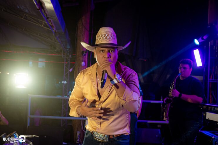 Vall Sylva agita a noite de sexta-feira na Ilha de Guriri com show inesquecível 55