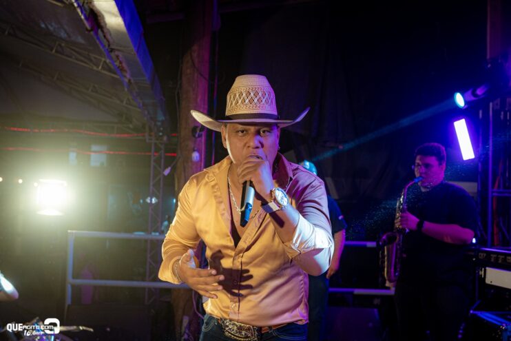 Vall Sylva agita a noite de sexta-feira na Ilha de Guriri com show inesquecível 56