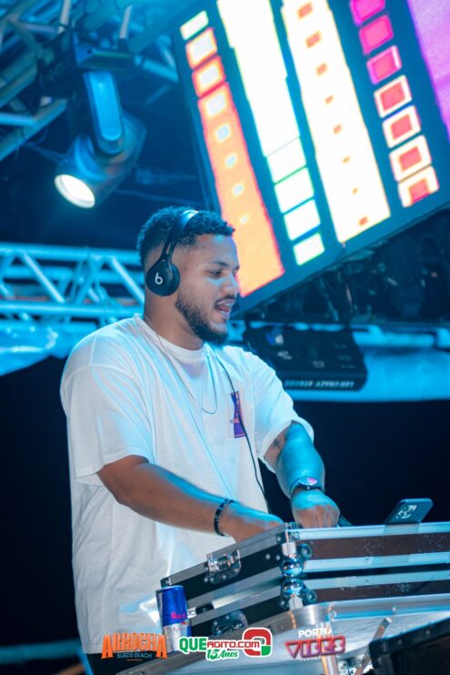 Anna Catarina agita o Arrocha Sueds Beach em Porto Seguro 47