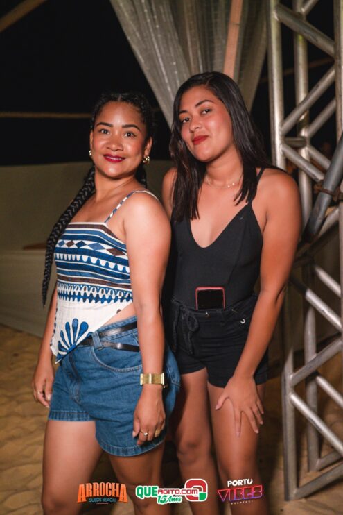 Anna Catarina agita o Arrocha Sueds Beach em Porto Seguro 90