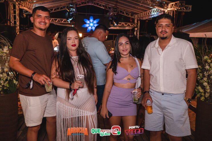 Anna Catarina agita o Arrocha Sueds Beach em Porto Seguro 102