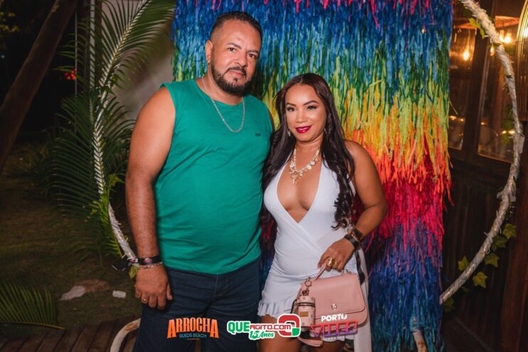 Anna Catarina agita o Arrocha Sueds Beach em Porto Seguro 136