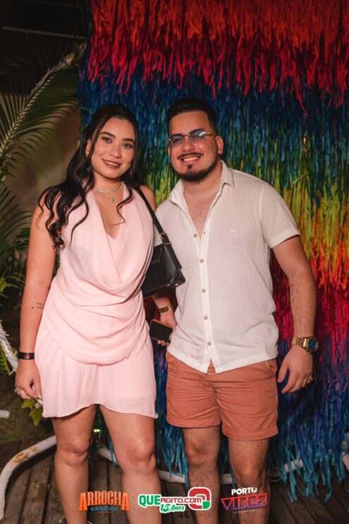 Anna Catarina agita o Arrocha Sueds Beach em Porto Seguro 150