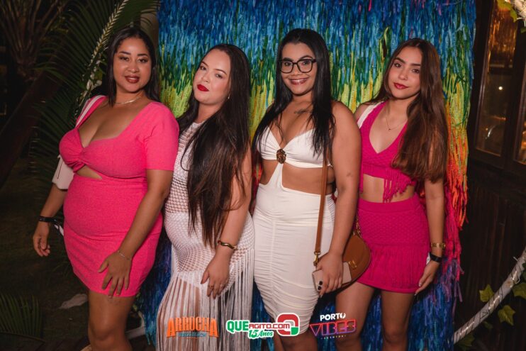 Anna Catarina agita o Arrocha Sueds Beach em Porto Seguro 193