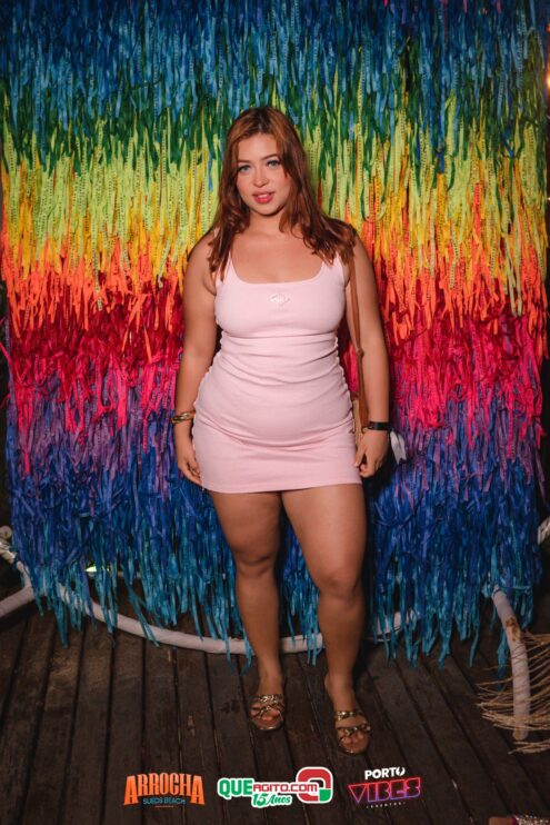 Anna Catarina agita o Arrocha Sueds Beach em Porto Seguro 16