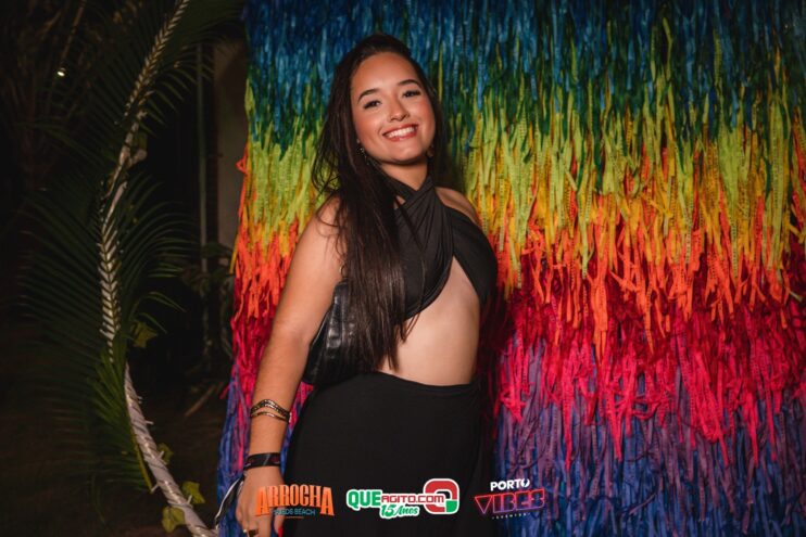 Anna Catarina agita o Arrocha Sueds Beach em Porto Seguro 392