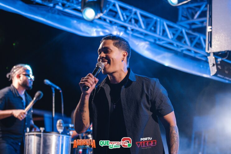 Anna Catarina agita o Arrocha Sueds Beach em Porto Seguro 395