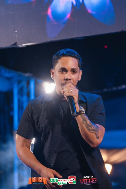 Anna Catarina agita o Arrocha Sueds Beach em Porto Seguro 402