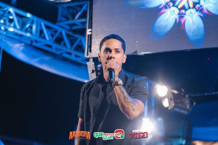 Anna Catarina agita o Arrocha Sueds Beach em Porto Seguro 406