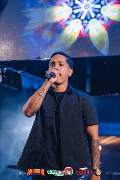 Anna Catarina agita o Arrocha Sueds Beach em Porto Seguro 407