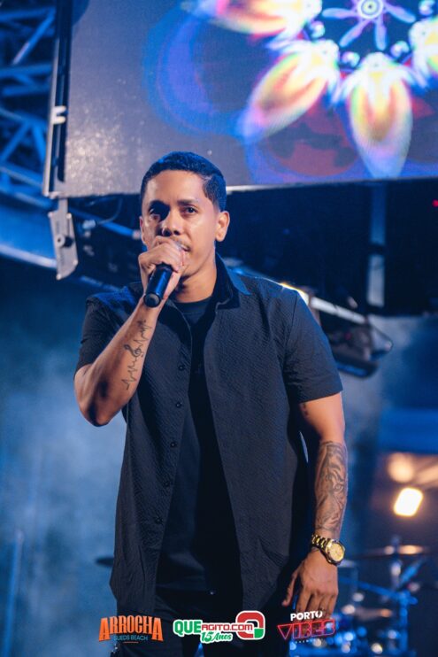 Anna Catarina agita o Arrocha Sueds Beach em Porto Seguro 409