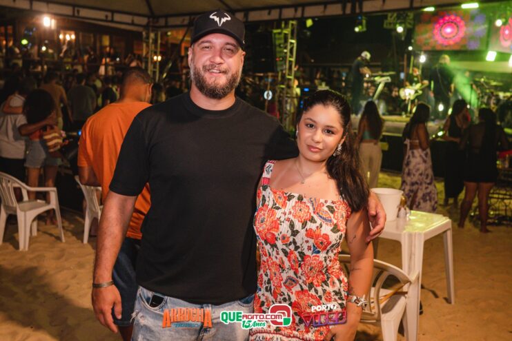 Anna Catarina agita o Arrocha Sueds Beach em Porto Seguro 432