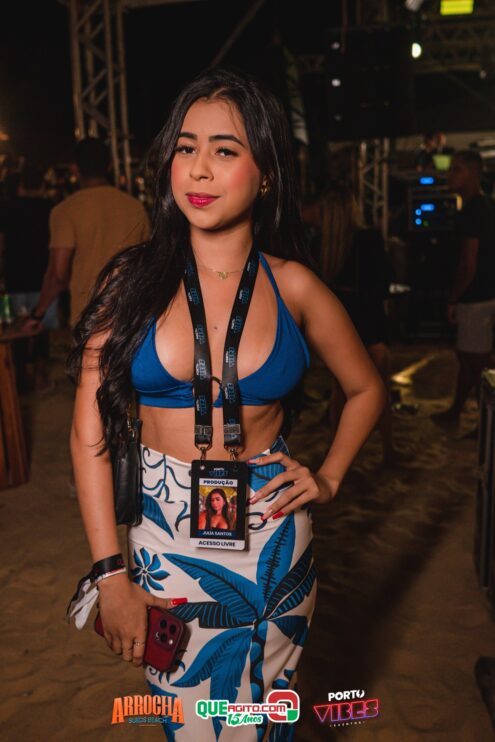 Anna Catarina agita o Arrocha Sueds Beach em Porto Seguro 435