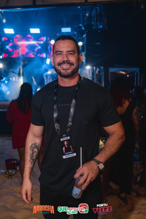 Anna Catarina agita o Arrocha Sueds Beach em Porto Seguro 449