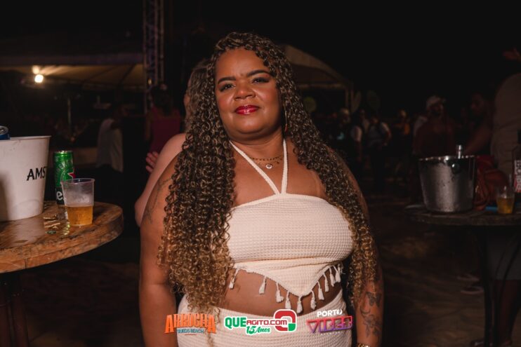 Anna Catarina agita o Arrocha Sueds Beach em Porto Seguro 457