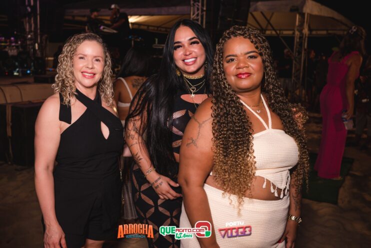 Anna Catarina agita o Arrocha Sueds Beach em Porto Seguro 459