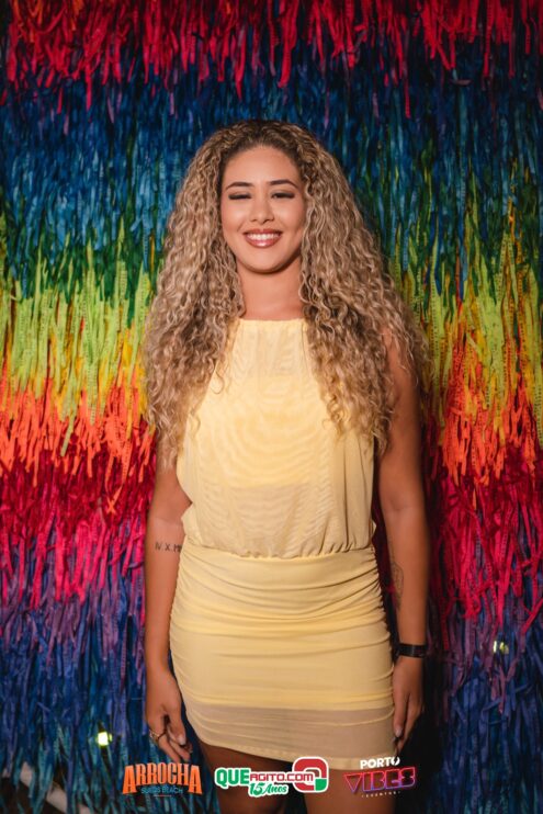 Anna Catarina agita o Arrocha Sueds Beach em Porto Seguro 477