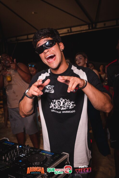 Anna Catarina agita o Arrocha Sueds Beach em Porto Seguro 502