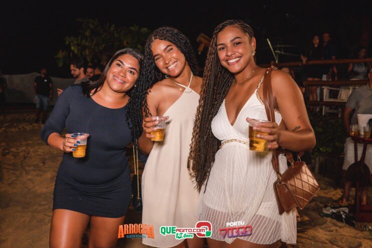 Anna Catarina agita o Arrocha Sueds Beach em Porto Seguro 517