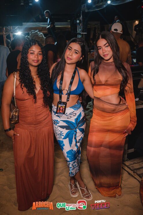 Anna Catarina agita o Arrocha Sueds Beach em Porto Seguro 522